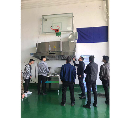 浙江广东商用电磁炉厂家热烈欢迎广交会客户来我司参观考察